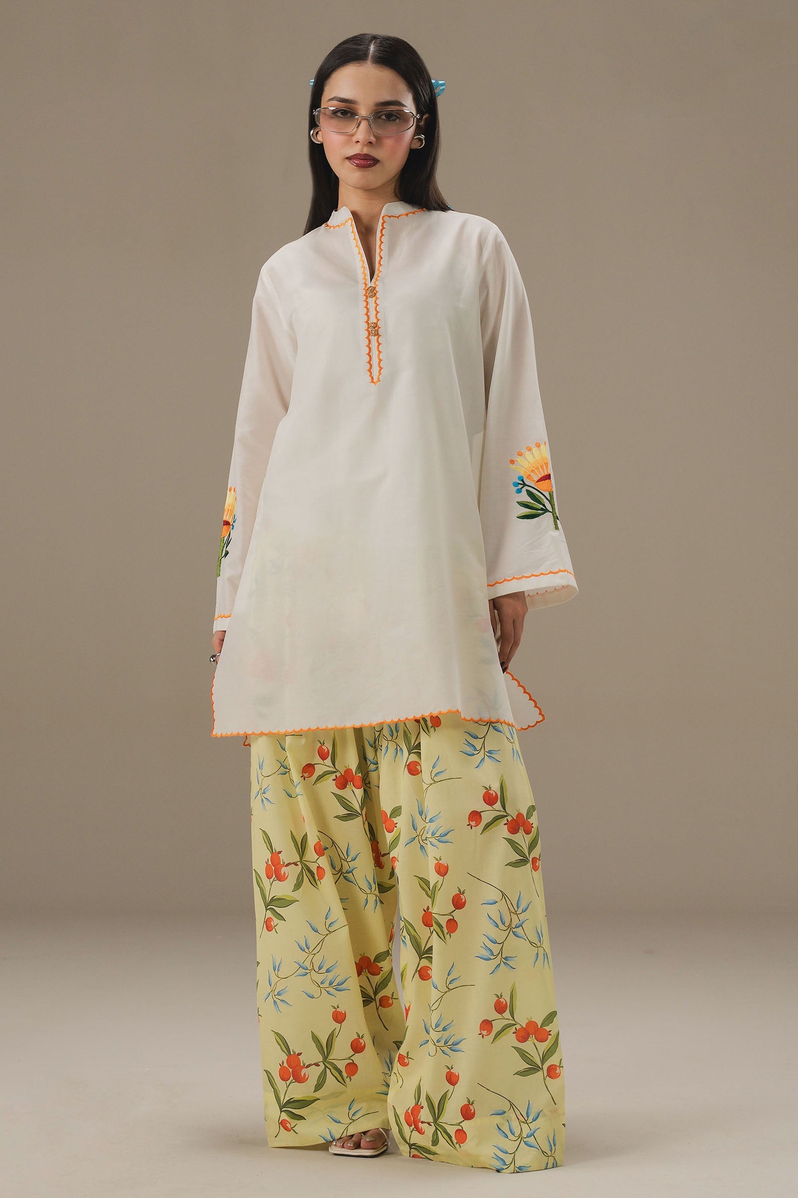ready-to-wear dresses in Pakistan