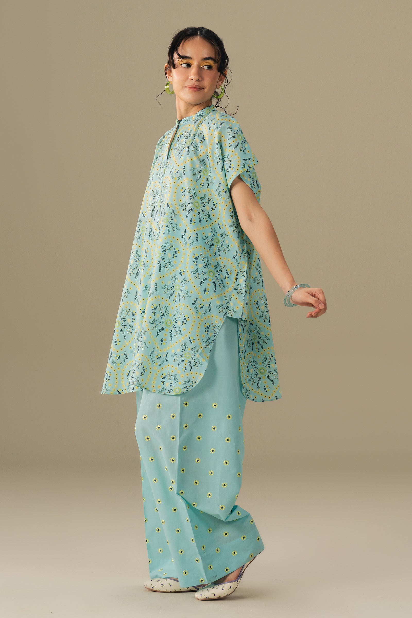 2_1caddf52-adbb-4072-814f-287ff3e3923e.jpg?v=1775646478